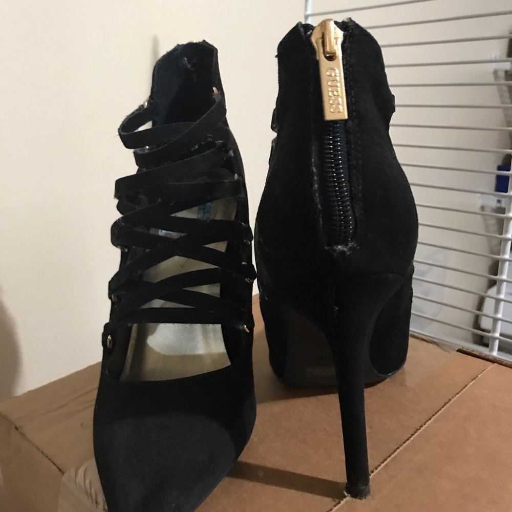 GUESS ZIP BACK SHOES - Picture 2 of 8